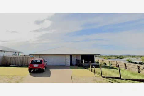 8 Mckinlay Ct, Gracemere, QLD 4702
