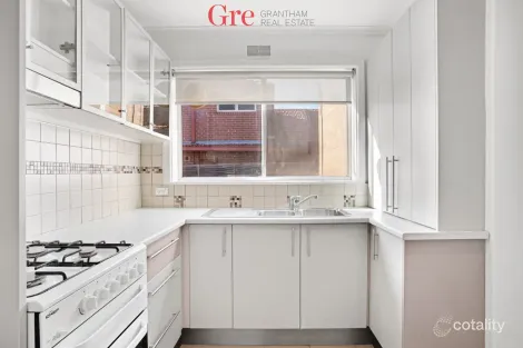 Property photo of 2/262 Buckley Street Essendon VIC 3040