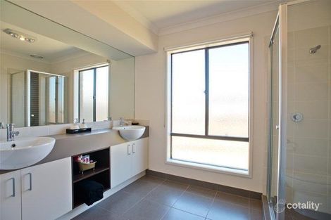 Property photo of 12 Correa Court Darley VIC 3340