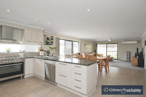 Property photo of 57 Ardent Crescent Cranbourne East VIC 3977