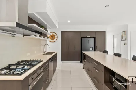 Property photo of 26 Whipbird Drive Smithfield QLD 4878