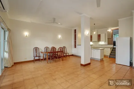 3/297-301 Lake St, Cairns North, QLD 4870