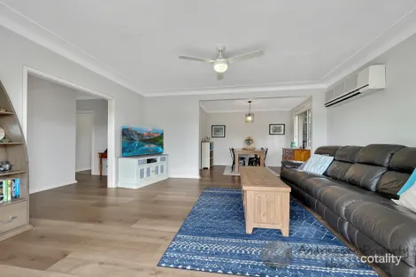 Property photo of 59 Pasadena Crescent Macquarie Hills NSW 2285