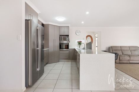 Property photo of 28 Greathead Road Ashfield QLD 4670