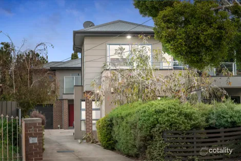 2/4 Holland Ct, Maidstone, VIC 3012