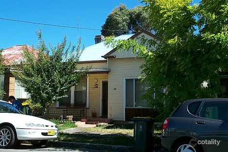 39 Gulliver St, Hamilton, NSW 2303