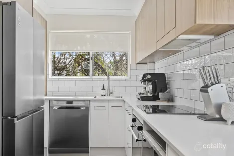 Property photo of 3/117 Pembroke Road Coorparoo QLD 4151