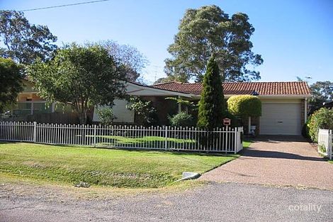 25 Manoa Rd, Budgewoi, NSW 2262