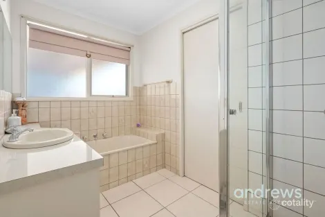 Property photo of 14 Ottoman Court St Albans Park VIC 3219