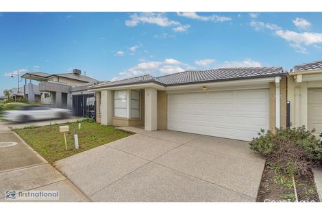 Property photo of 26 Bluebird Way Roxburgh Park VIC 3064