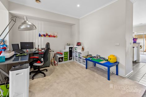 Property photo of 22 Durack Circuit Taylors Hill VIC 3037