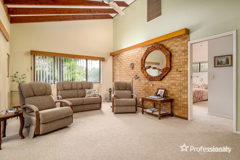 12 Nikola St, Arana Hills, QLD 4054