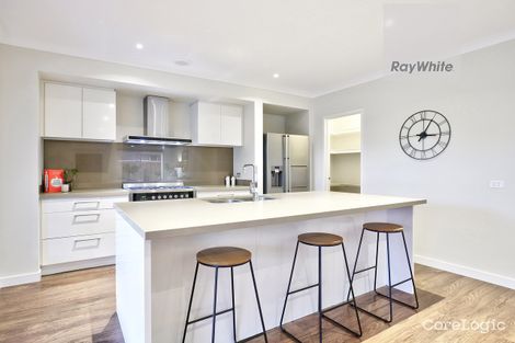 Property photo of 28 Honey Flower Way Greenvale VIC 3059