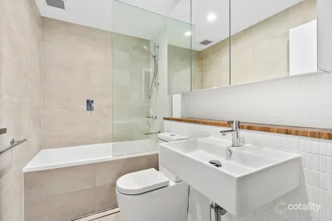 Property photo of 213/9 Marina Drive Shell Cove NSW 2529