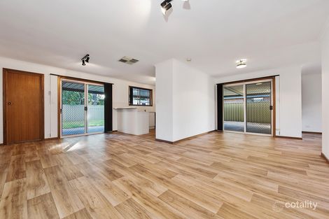 Property photo of 16 Warburton Drive Woodcroft SA 5162
