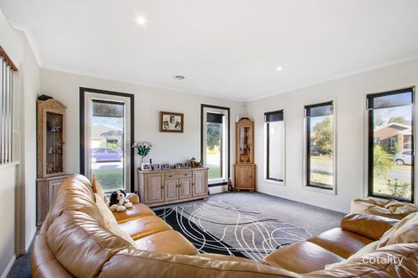 Property photo of 65 Clifton Park Drive Carrum Downs VIC 3201