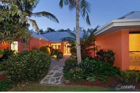 7 Brompton Pl, Brookfield, QLD 4069