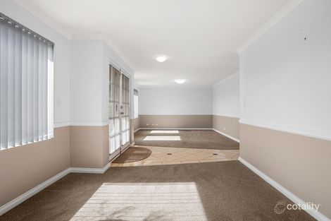 Property photo of 21 Laguardia Loop Port Kennedy WA 6172