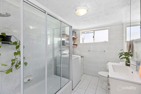 Property photo of 2/96 Dornoch Terrace Highgate Hill QLD 4101