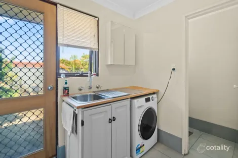 Property photo of 10 Barbrook Way Warnbro WA 6169