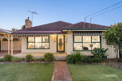 6 FIRST AVE, HOPPERS CROSSING, VIC 3029