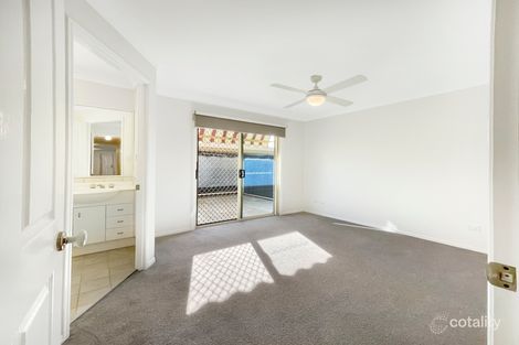 Property photo of 2/25 Abalone Avenue Paradise Point QLD 4216