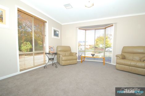 Property photo of 27 Sid Barnes Crescent Gordon ACT 2906