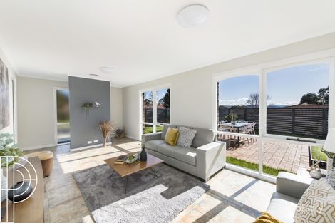 Property photo of 24 Crest Park Parade Queanbeyan West NSW 2620