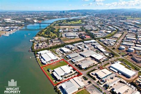 701 Macarthur Ave Centre, Pinkenba, QLD 4008