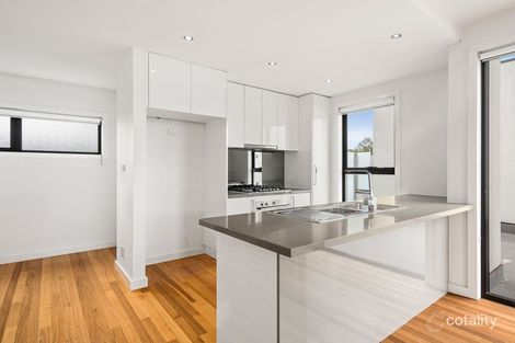Property photo of 4/28 Bulla Road Strathmore VIC 3041