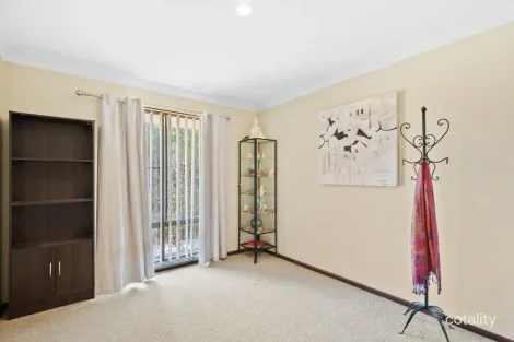 Property photo of 10 Barbrook Way Warnbro WA 6169