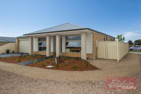 11 Buloke Cres, Kilmore, VIC 3764