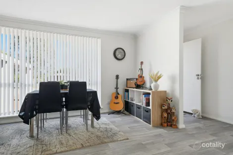 Property photo of 43 Stringybark Drive Forrestfield WA 6058