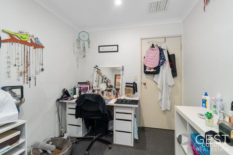 Property photo of 41 Kangaroo Entrance Stratton WA 6056