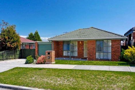 Property photo of 18 Delacombe Drive Hampton Park VIC 3976