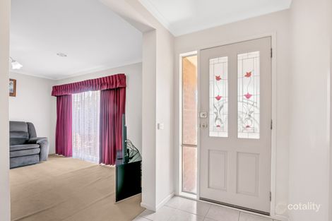 Property photo of 10 Fleetwood Circuit Melton West VIC 3337