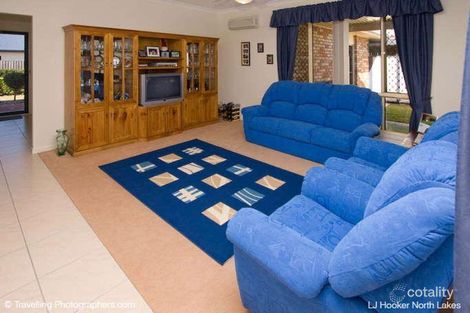 Property photo of 17 Cottonwood Circuit North Lakes QLD 4509