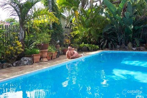 20 Messines Cres, Miami, QLD 4220