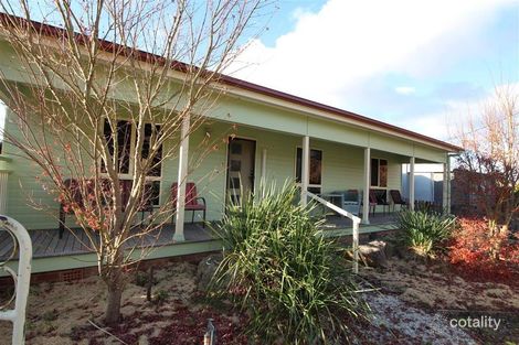 Property photo of 4 Margaret Street Tenterfield NSW 2372