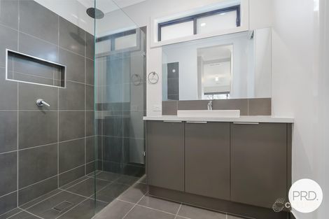 Property photo of 4 Clive Court Table Top NSW 2640