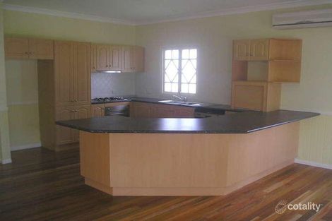 31 Sydney St, Fairfield, QLD 4103