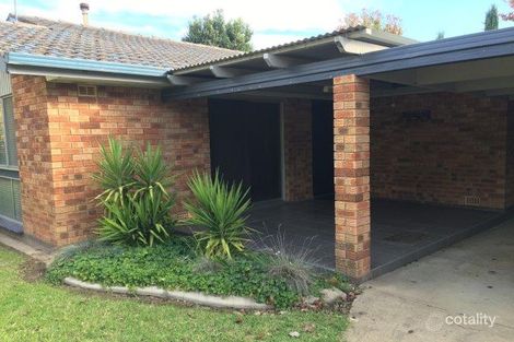 Property photo of 20 Main Street Lake Albert NSW 2650