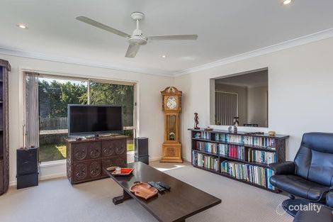 Property photo of 4 Callistemon Court Southside QLD 4570