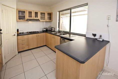 129a Brighton Rd, Scarborough, WA 6019