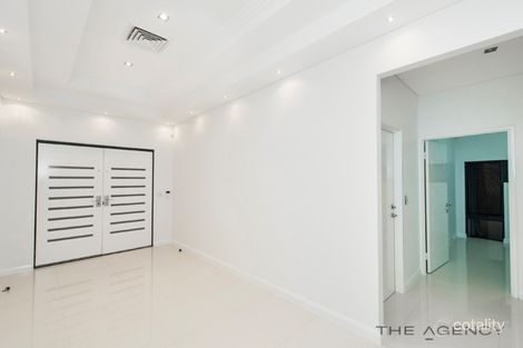 Property photo of 68 Ranworth Road Hocking WA 6065