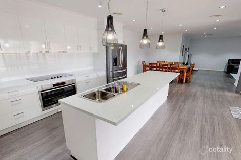 Property photo of 14 Derham Drive Swan Hill VIC 3585