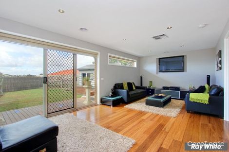 Property photo of 10 Correa Court Mount Martha VIC 3934