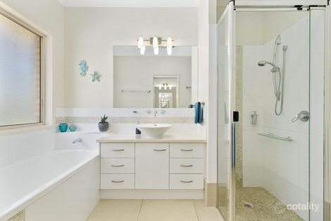 Property photo of 3 Ruby Court Bunya QLD 4055