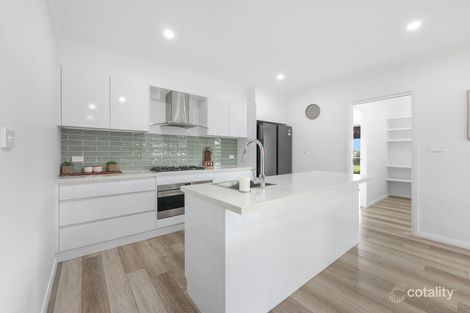 Property photo of 30 Rodeo Drive Hillvue NSW 2340