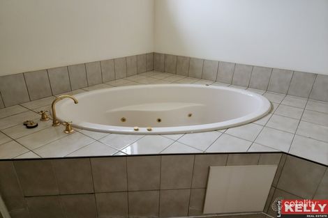 Property photo of 8 Beryl Avenue Shelley WA 6148